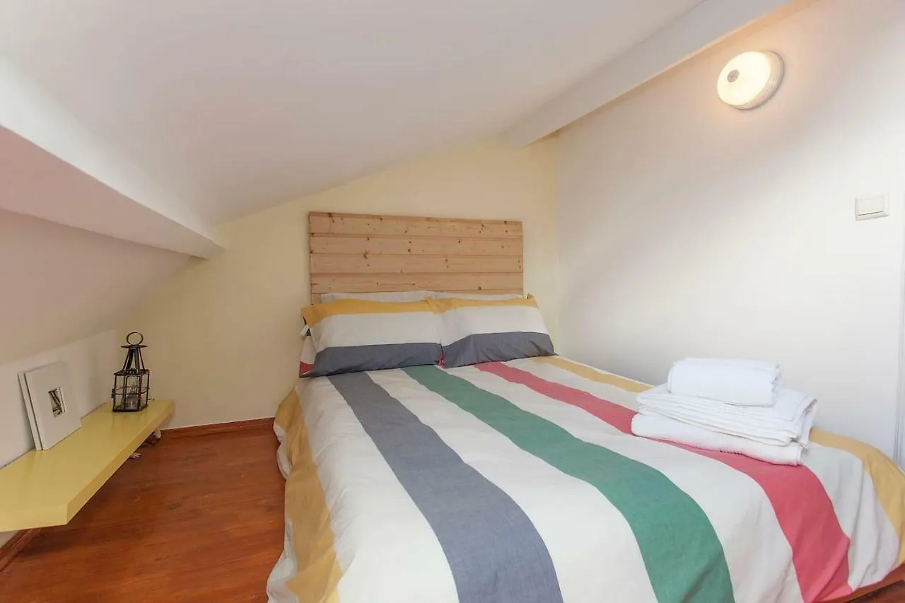 Cozy flat in Adamastor Daire Lisboa