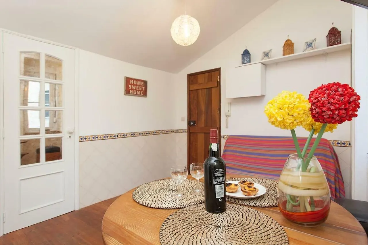 Cozy flat in Adamastor Daire Lisboa